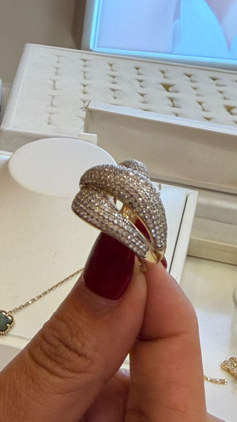 ANILLO ENTRELAZADO PIEDRAS 14K 6.3G LK56